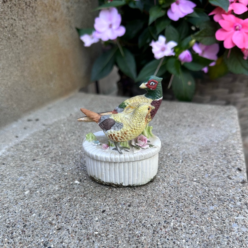 Vintage ceramic trinket box pheasants